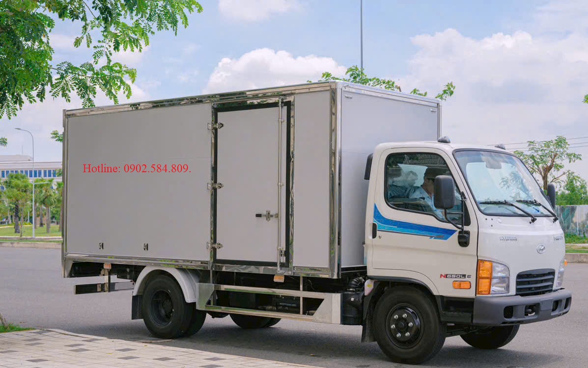 Hyundai New Mighty N650L Thùng kín 